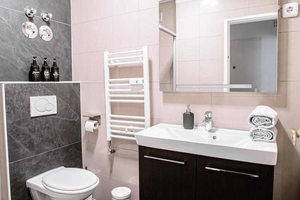 Wiesbaden - Apartment Im Nerotal Kültér fotó
